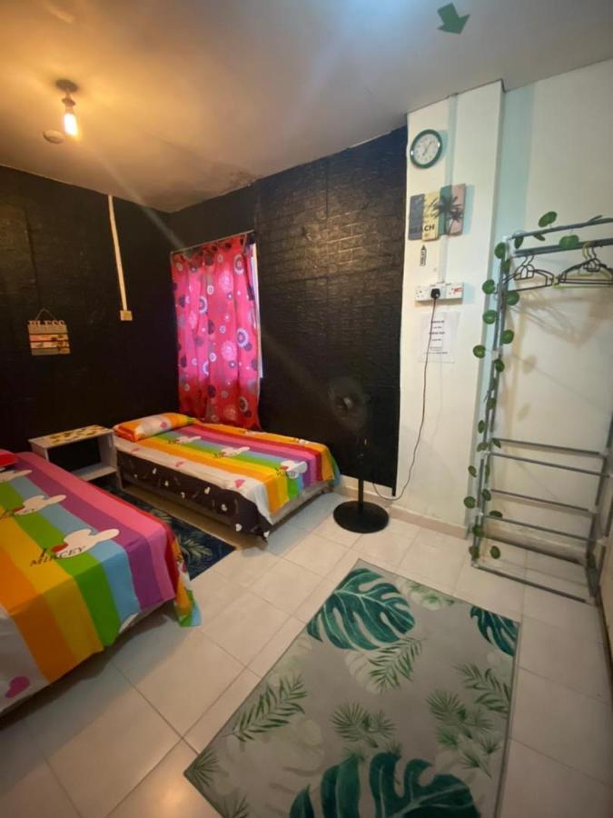 Pesona Backpackers Inn Kota Bharu Exterior photo